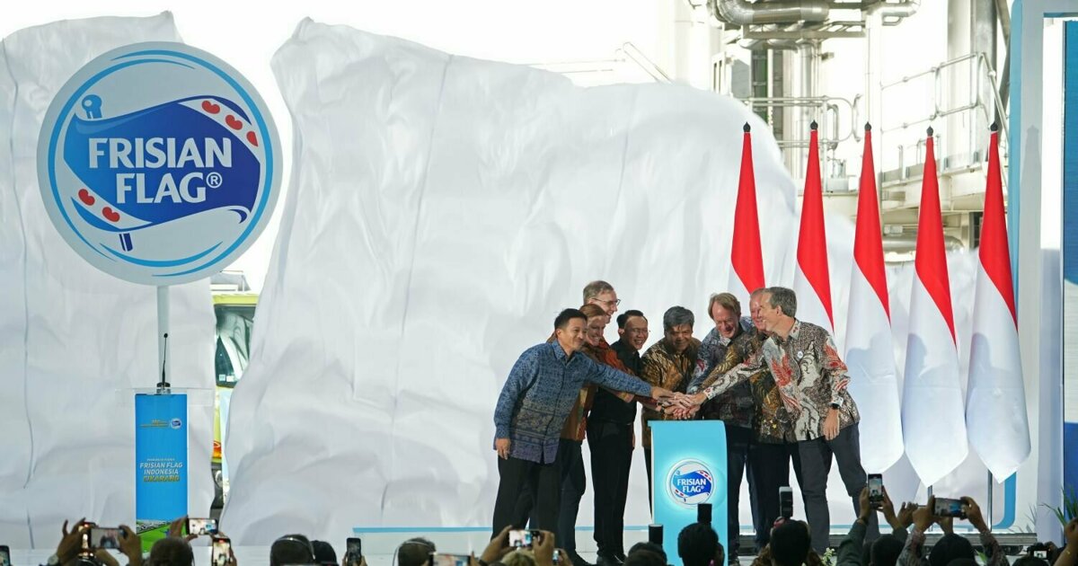 FrieslandCampina membuka pabrik susu di Indonesia